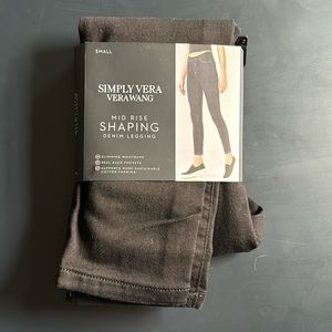 NWT never worn Vera Wang denim legging size Small